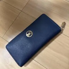 Michael Kors ネイビー 長財布