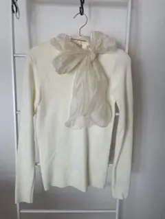 noma様　専用　リボン付きアイボリー長袖ニットMyu