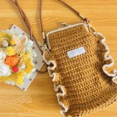 がま口　スマホショルダーバック　ニット
