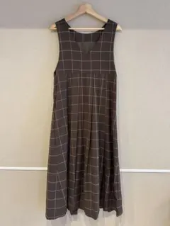 KBF ブラウン チェック柄 ノースリーブ ロングドレス