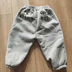 グレーのスウェットロングパンツ　裏起毛90cm