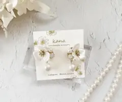 花✕パール　ピアス　結婚式　入園式　金属アレルギー対応　ゴールド フォーマル