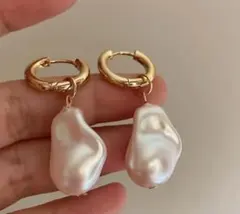 298 大人気！2way バロックパール　大ぶり　フープピアス　ゴールド