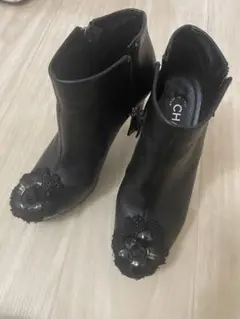 シャネル　カメリア　ショートブーツ　ブラック　レザー　ブーツ　ロゴ　ファスナー 中古・古着通販】CHANEL (シャネル) カメリア メッシュ ショート