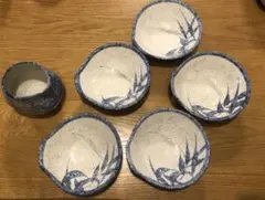 日本デザインパブリシティの青い竹模様の陶器ボウル5個セットと大皿