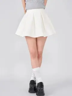 ダーリッチ タックデザインカットミニスカート