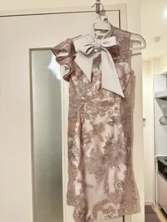 an 刺繍リボン付きピンクドレス