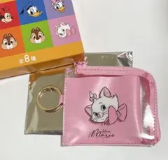 ディズニーストア　シークレットPVCウォレット　マリー　Disney