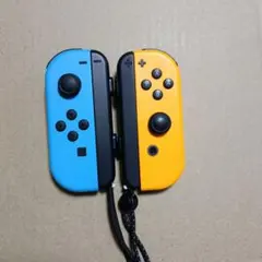 任天堂スイッチ　ジョイコン　Joy-Con 左右セット　動作OK　ストラップ付き