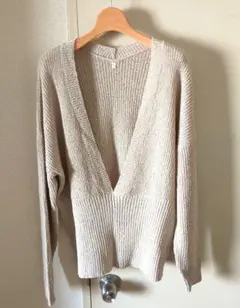 vネック ざっくり