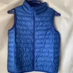 【UNIQLO】　kids ベスト　140サイズ　青＆赤通学着　普段着　ユニクロ