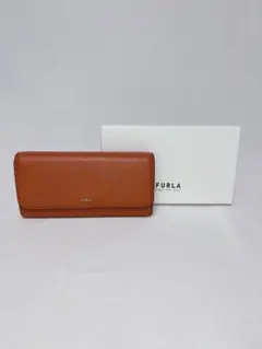 【極美品✨】FURLA　長財布　オレンジ　箱付きのサムネイル