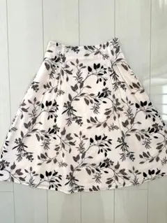 BANANA REPUBLIC 膝丈　フレアスカート 00 XS 花柄