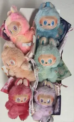 labubu Big Into Energy ぬいぐるみ6体セット　本物