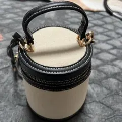 ZARA 円筒形 かごバッグ ベージュと黒