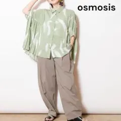 osmosis サイドプリーツプリントブラウス　ビッグシルエットのサムネイル