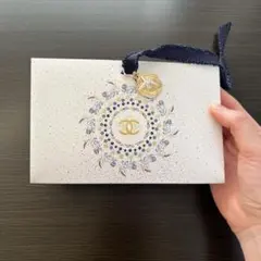 CHANEL クリスマスコフレ2025 ギフトボックス カード