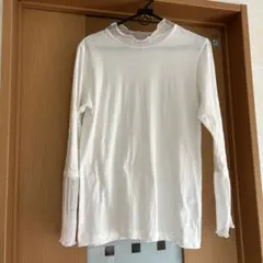 ホワイト長袖Tシャツ レース袖
