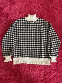 チェック柄ハイネックニット