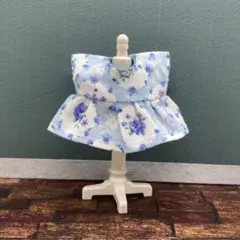 ドール服お洋服女の子ワンピースブルーお花