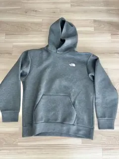 THE NORTH FACE テックエアースウェットフーディのサムネイル