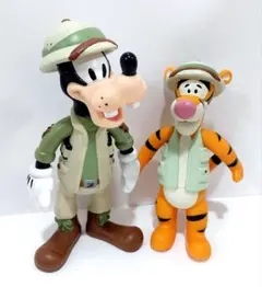 ディズニー　アニマルキングダム　探検隊　グーフィー　ティガー　ソフビ