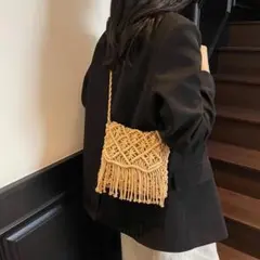 新品　マクラメ編み ベージュ ショルダーバッグ