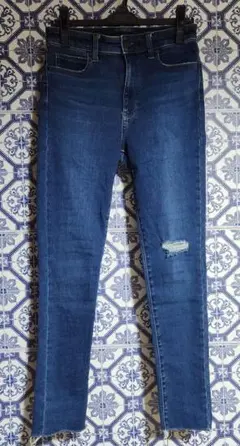 UNIQLO　ウルトラストレッチスキニーハイライズジーンズ　ダメージ　ブルー