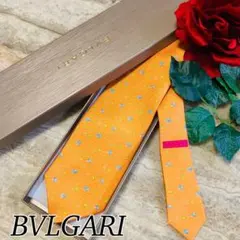 N55 美品 ブルガリ セッテピエゲ 総柄 帽子柄 オレンジ ネクタイ メンズ