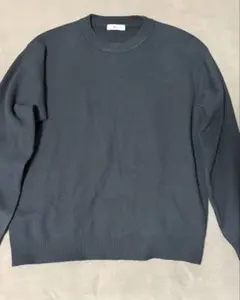 シンプル 黒 セーター