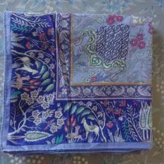 エレガントな紫青花柄スカーフ
