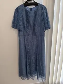 薄い青色 レース ドレスのサムネイル