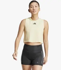 adidas タンクトップBOXY 3ストライプス クロップドタンクトップ
