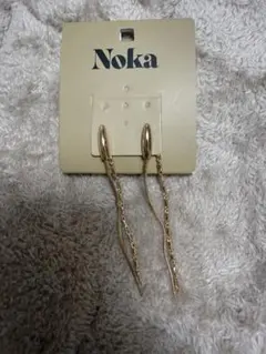 Noka ゴールドカラー ロングチェーンピアス　最終値下げのサムネイル