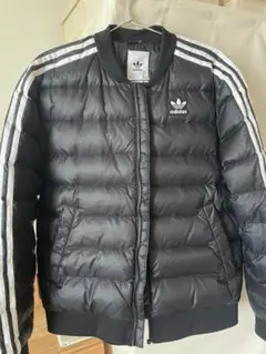 adidas ダウンジャケット