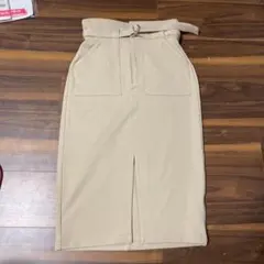 タイトスカートのサムネイル