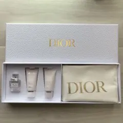 Miss Dior バースデーギフト トラベルセット