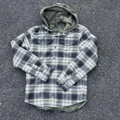 フードネルシャツ