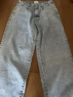 ライトブルーデニム ワイドレッグパンツ