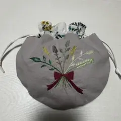 ハンドメイド　ボタニカル刺繍 巾着袋 小物入れ