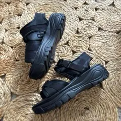 【L】厚底 スポーツサンダル 黒 24.5cmのサムネイル