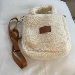 新品　ボア　ミニトートバッグ　ショルダー紐付き