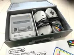 ニンテンドー・クラシックミニ　スーパーファミコン　ケース付き