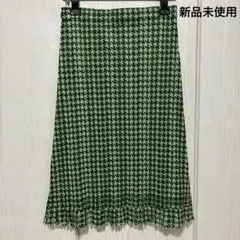 新品未使用　スカート　グリーン　緑　ノーブランド　夏　レディース　サラっと　素材
