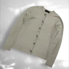 JUSGLITTYビジューボタン 長袖カーディガン ベージュ オシャレb1 95のサムネイル