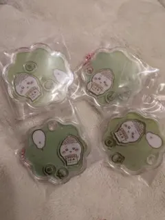 ちいかわ シャカシャカチャームキーホルダー 4個セット 新品