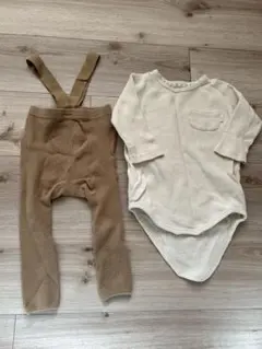 ロンパースとタイツセット