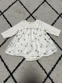 バースデイ(コノコ) いちご柄　ロンパース　70