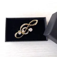 新品 音符 モチーフ ゴールド ブローチ 金色 ビジュー 入学式 卒業式 胸飾り