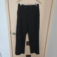 ◆ユニクロ　UNIQLO◆タックワイドパンツ　ブラック　Lサイズ